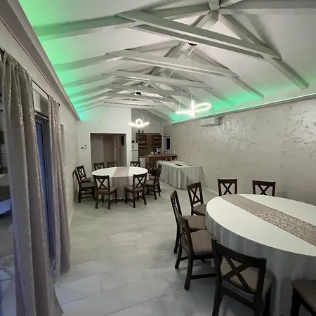 Vikendica Konstantin Slatina-banja Luka Laktaši