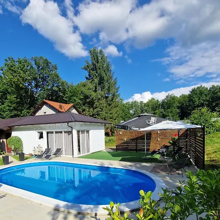 Vikendica Konstantin Slatina-banja Luka לקטסי