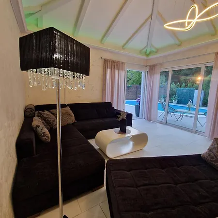 Vikendica Konstantin Slatina-banja Luka * Laktasi