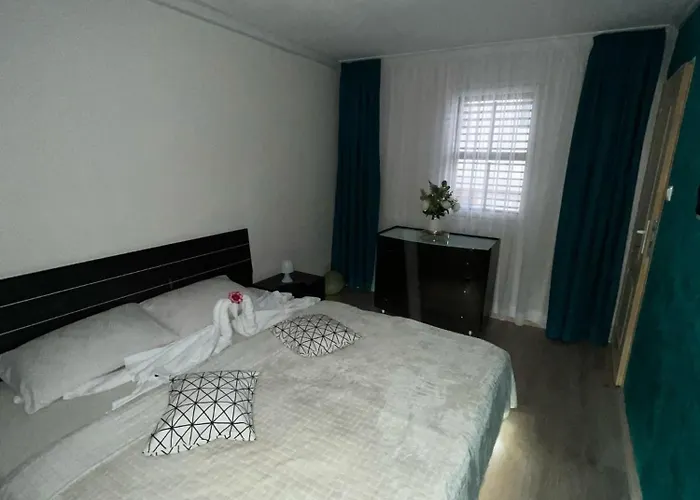 Vikendica Konstantin Slatina-banja Luka Laktaši